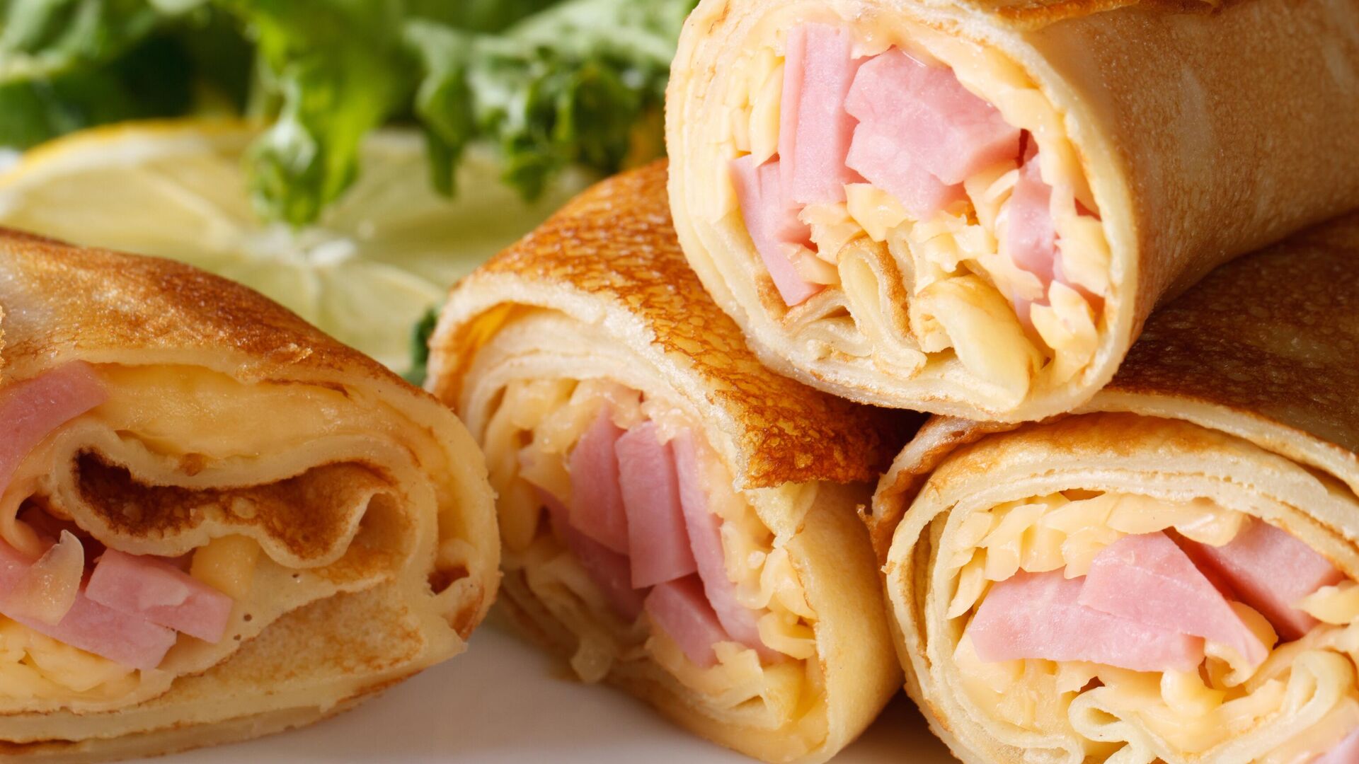 С ветчиной и сыром